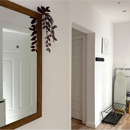 Lambert - Peaceful Retreat, 10 Minutes To Old Town & Seaside * גדנסק