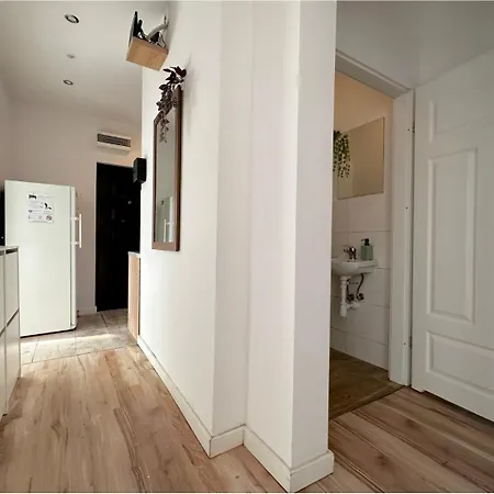 Lambert - Peaceful Retreat, 10 Minutes To Old Town & Seaside