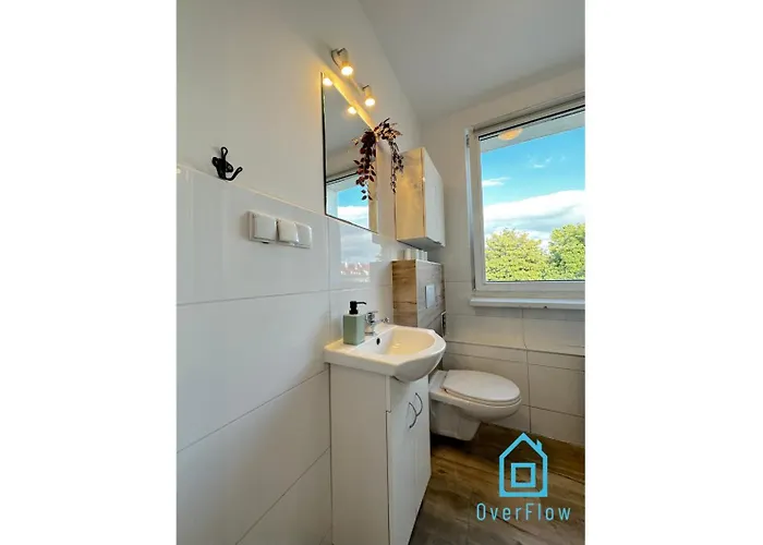 Lambert - Peaceful Retreat, 10 Minutes To Old Town & Seaside * Gdansk