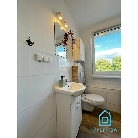 Lambert - Peaceful Retreat, 10 Minutes To Old Town & Seaside * Gdańsk